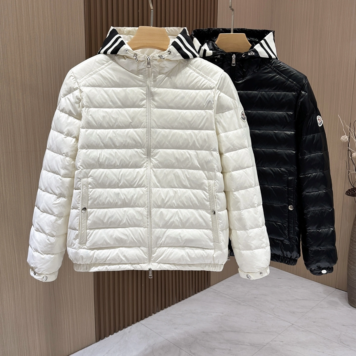 wg.luxury-- 7o9385r Down jacket duck down 2colour item:E-F501J1029-2H